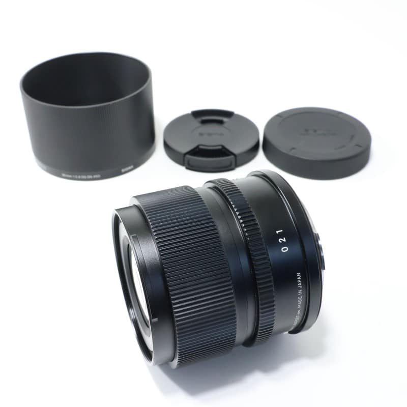 90mm F2.8 DG DN Contemporary Lマウント