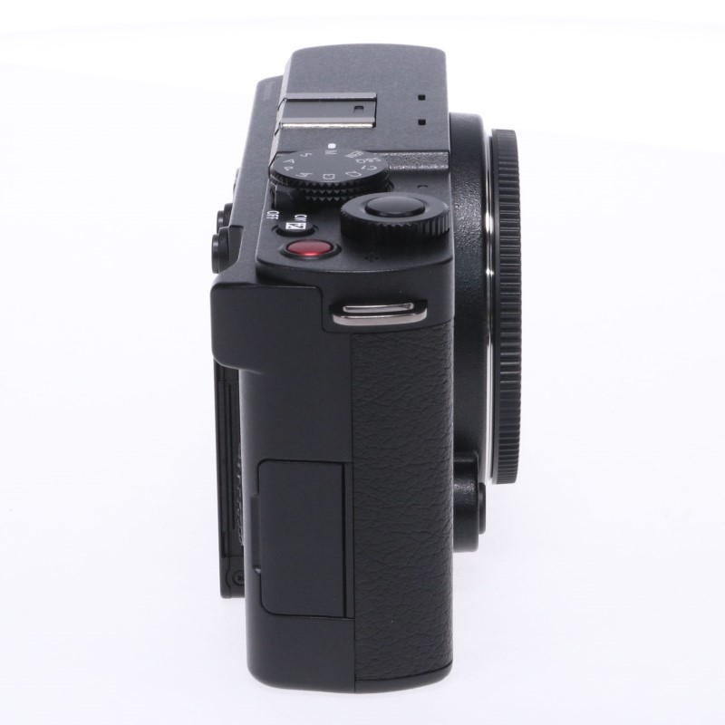 LUMIX DC-S9 ボディ ブラック DC-S9-K