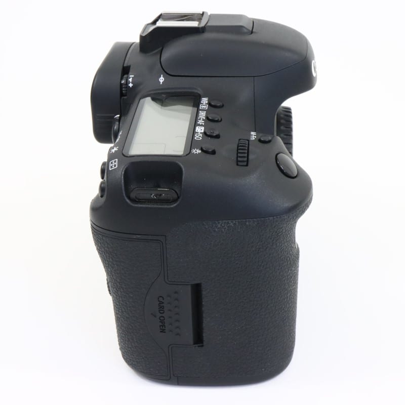 EOS 7D Mark II ボディー