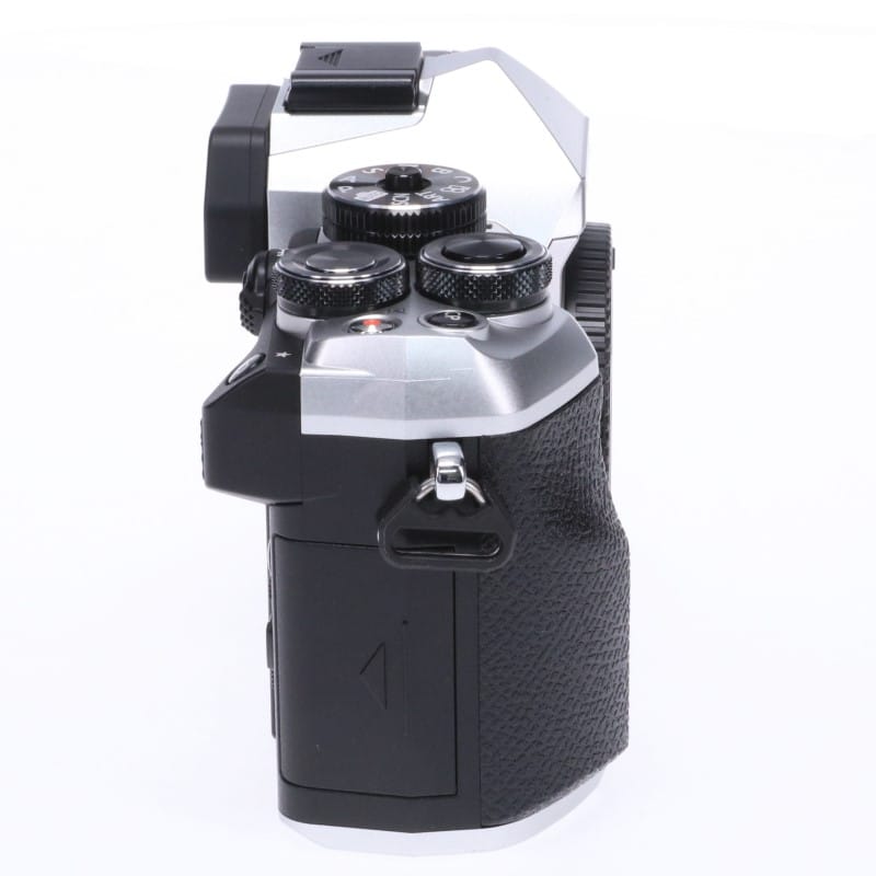 OM SYSTEM OM-5 Mark II ボディー シルバー