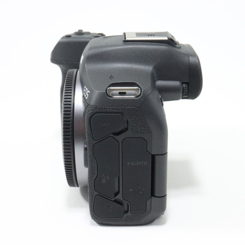 EOS R7