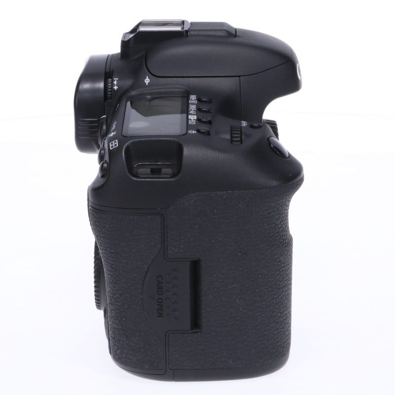 EOS 7D Mark II ボディー