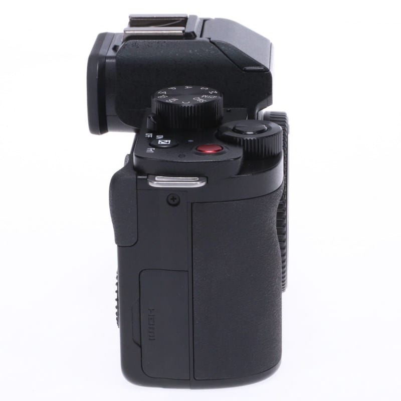 Panasonic LUMIX G100D ボディ DC-G100D Aランク 中古｜フジヤカメラ