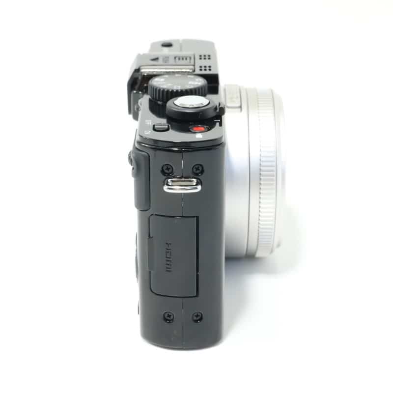 D-LUX 6 グロッシーブラックシルバー