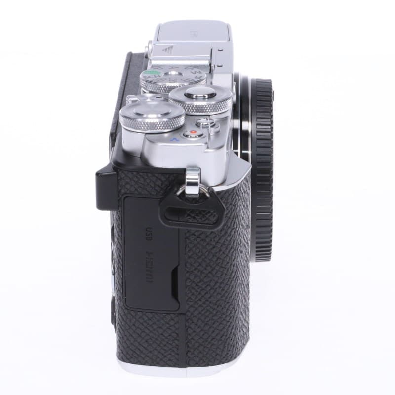 OLYMPUS／OM SYSTEM PEN E-P7 ボディー シルバー Aランク 中古｜フジヤ