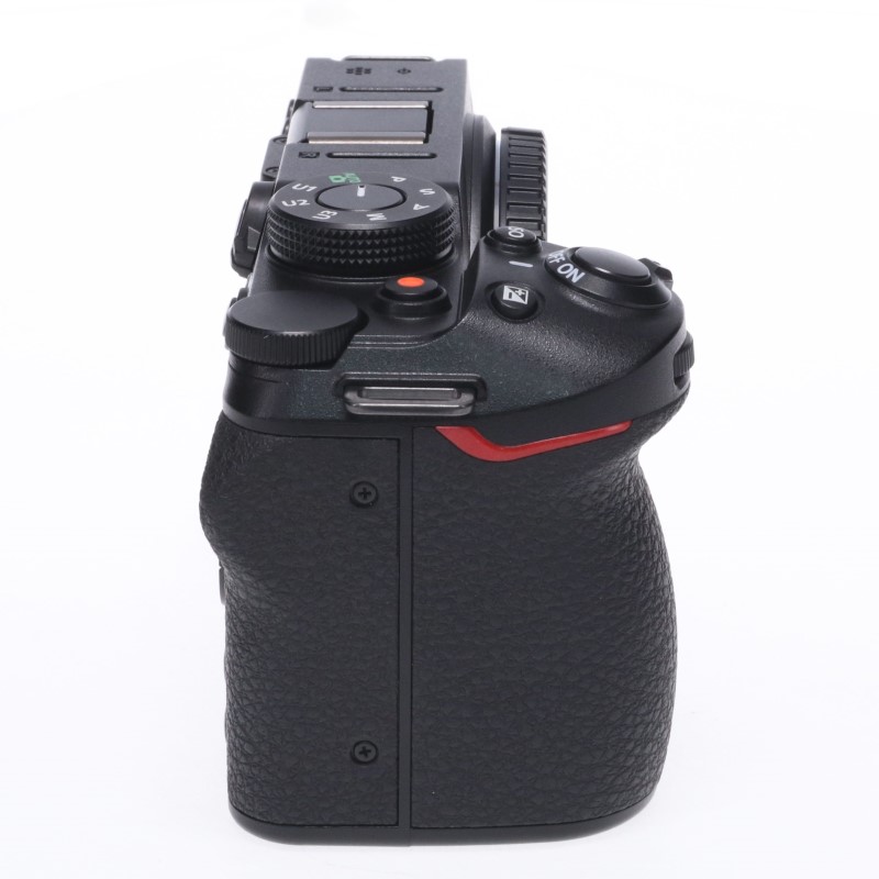 Nikon Z30 ボディ 中古 C2120154238888｜中古通販フジヤカメラ