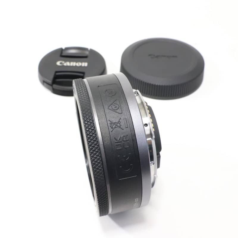 RF28mm F2.8 STM