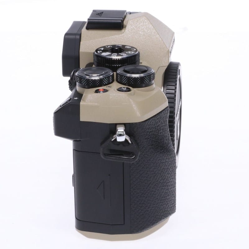 OM SYSTEM OM-5 Mark II ボディー サンドベージュ