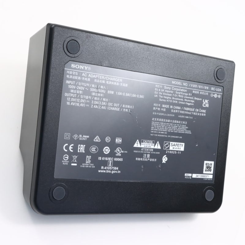 BC-U2A [バッテリーチャージャー]