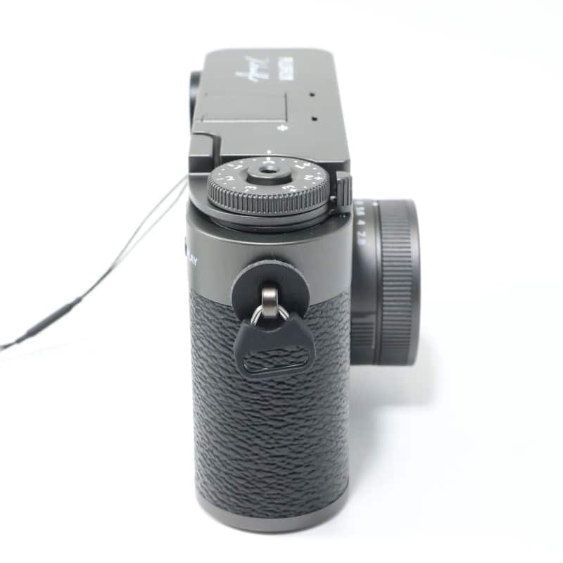 X half (FUJIFILM X-HF1) チャコールシルバー