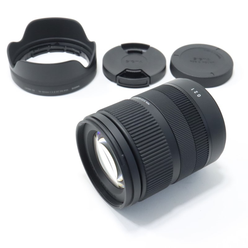 18-50mm F2.8 DC DN | Contemporary 富士フイルムX