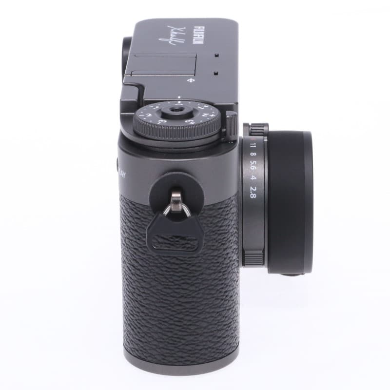 X half (FUJIFILM X-HF1) チャコールシルバー