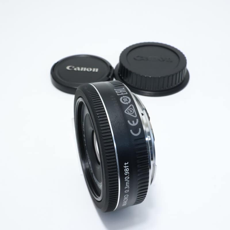 EF 40mm F2.8 STM ブラック