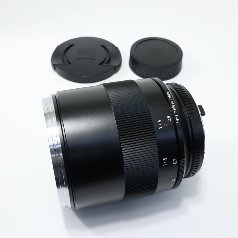 Makro Planar T* 2/100 ZF
