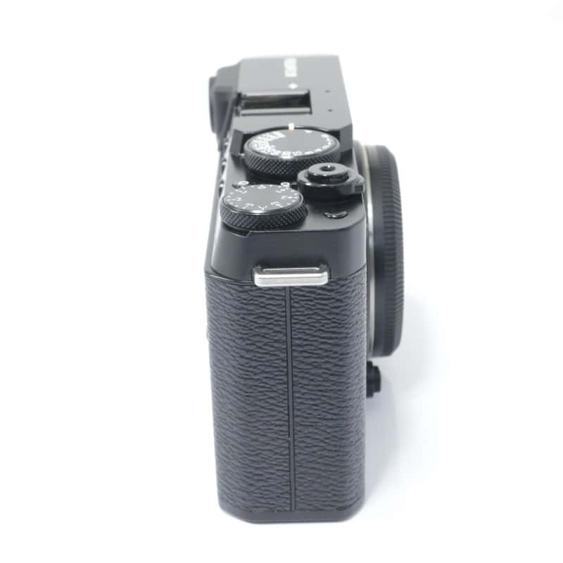 FUJIFILM X-E4 ボディ ブラック