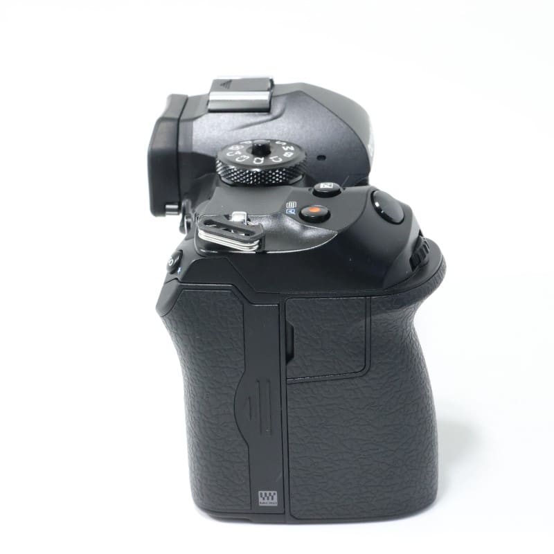 OM SYSTEM OM-1 ボディー