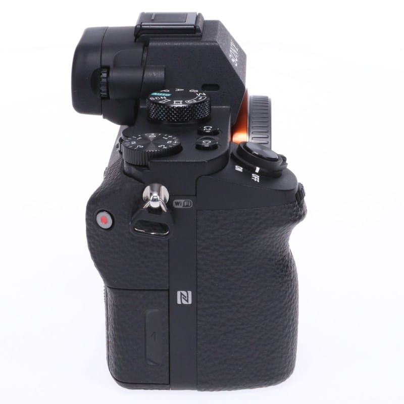 SONY α7 II ボディ ILCE-7M2B AB+ランク 中古｜フジヤカメラ