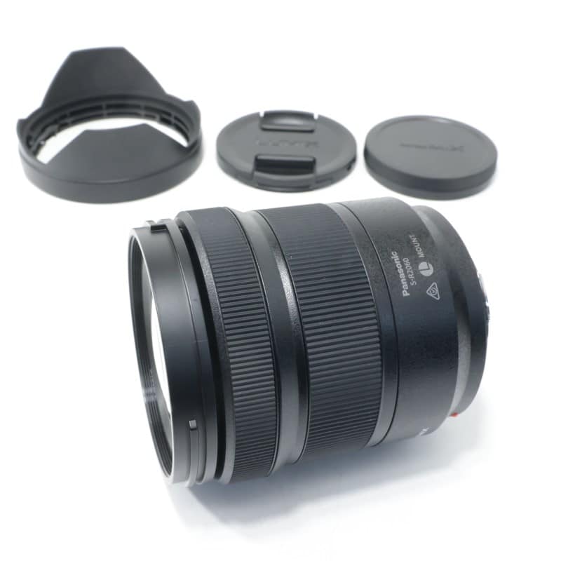 LUMIX S 20-60mm F3.5-5.6 S-R2060
