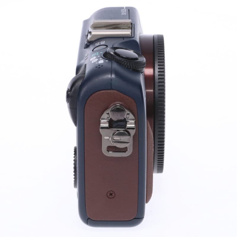 EOS M2 ボディ ベイブルー
