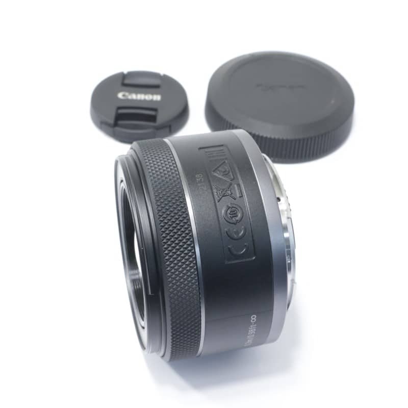 RF50mm F1.8 STM