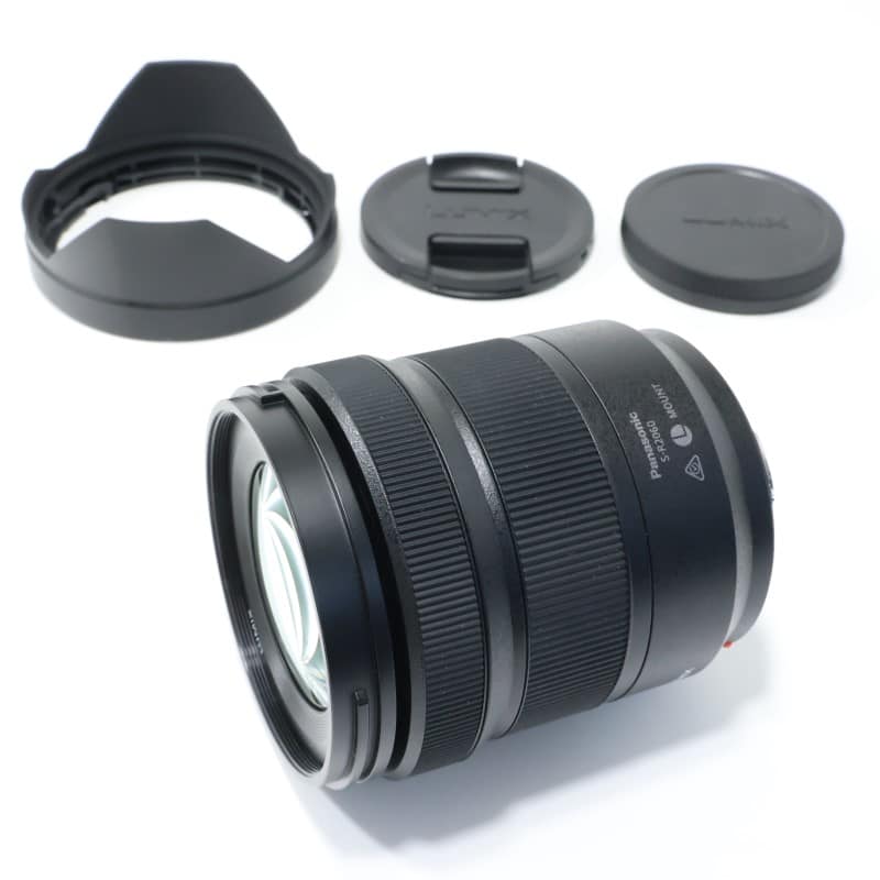 LUMIX S 20-60mm F3.5-5.6 S-R2060