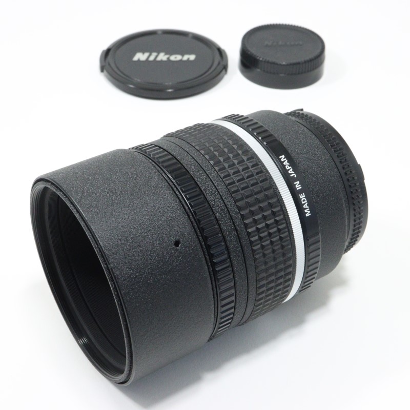 Ai AF DC-Nikkor 105mm f/2D
