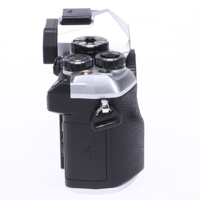 OM SYSTEM OM-5 Mark II ボディー シルバー