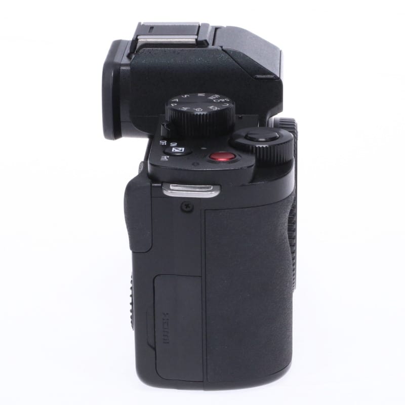 LUMIX G100D ボディ DC-G100D