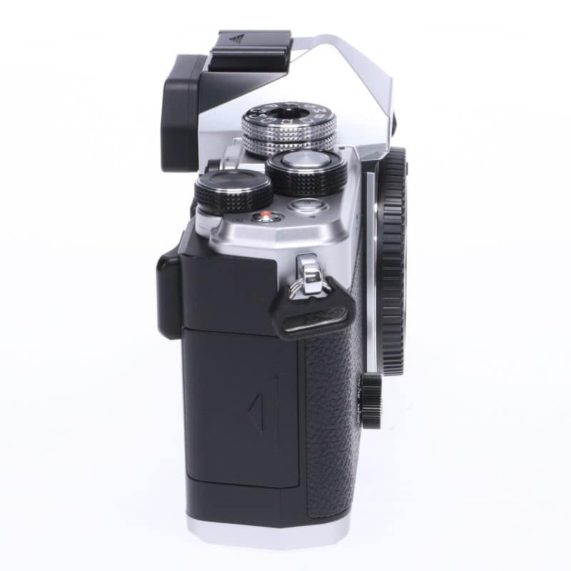 OM SYSTEM OM-3 ボディー シルバー