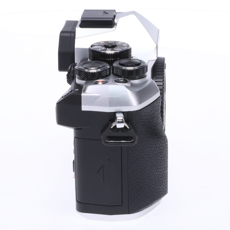 OM SYSTEM OM-5 Mark II ボディー シルバー