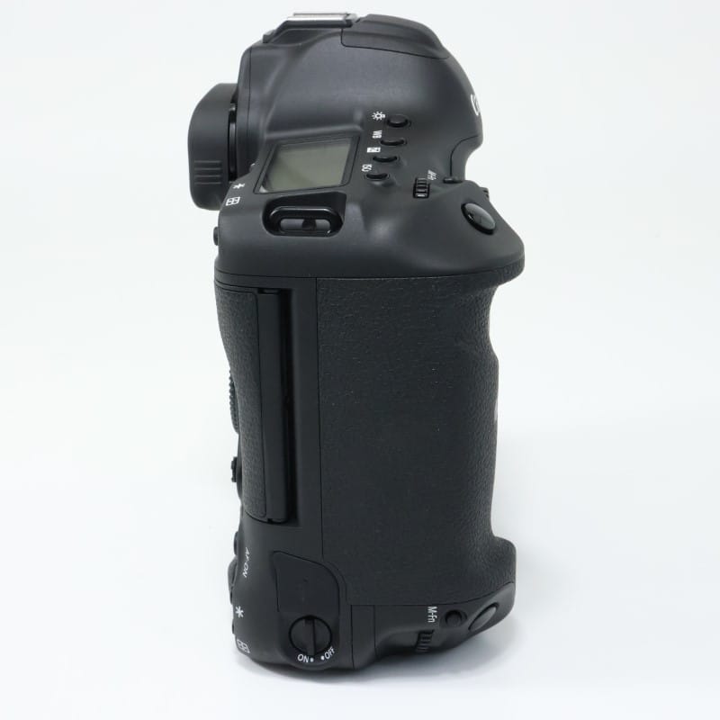 EOS-1D X Mark II ボディー