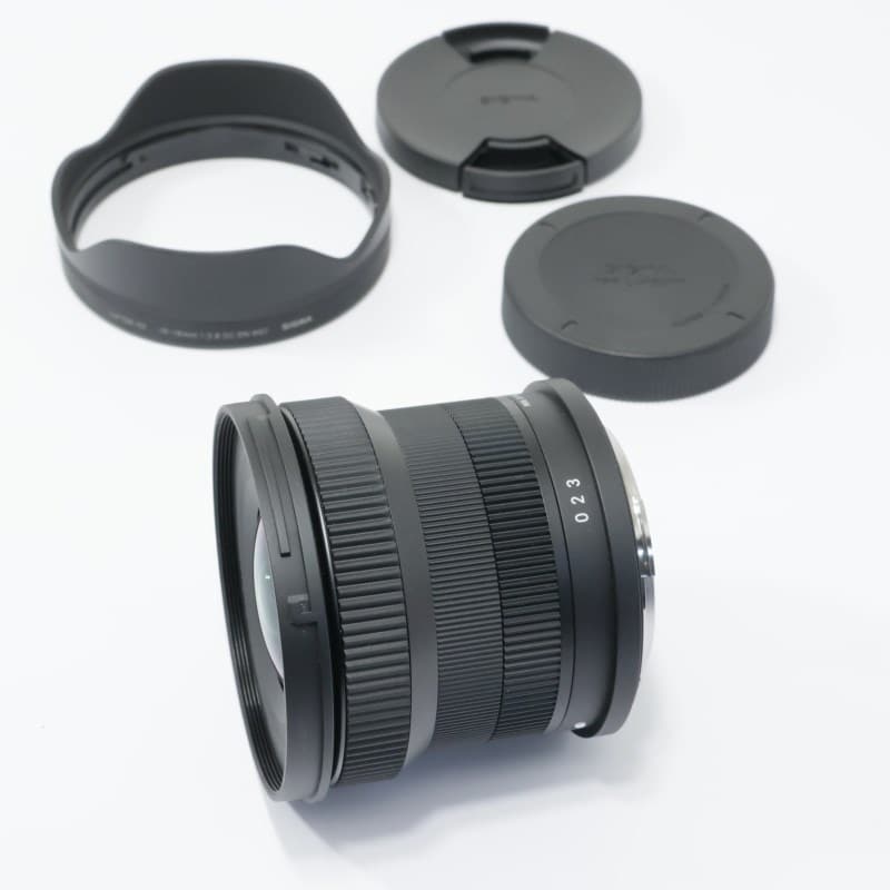 10-18mm F2.8 DC DN | Contemporary Lマウント