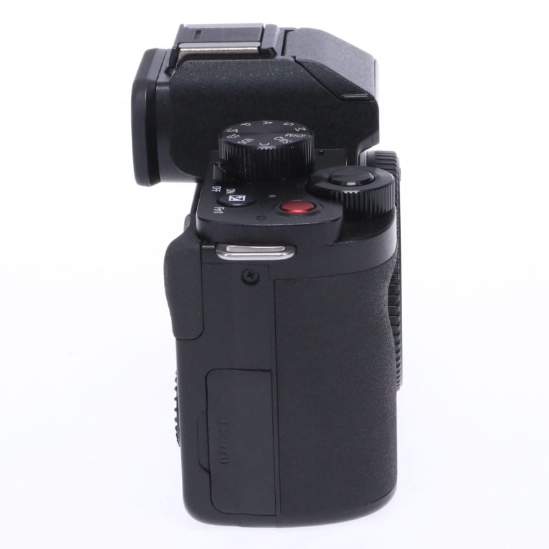 LUMIX G100D ボディ単体