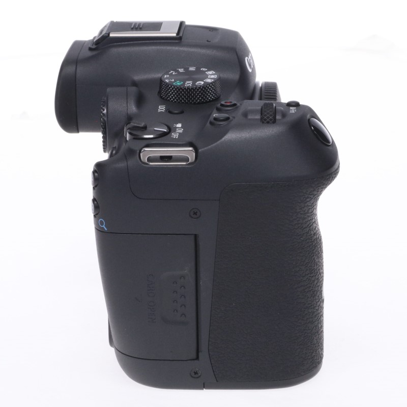 EOS R7