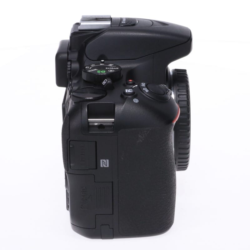 D5600