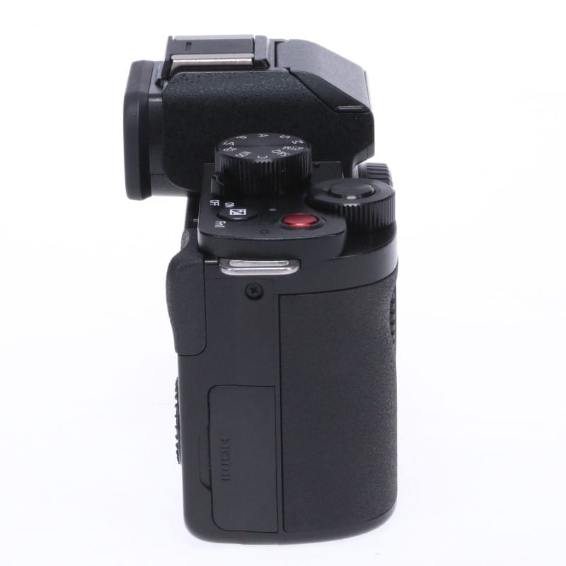 LUMIX G100D ボディ DC-G100D