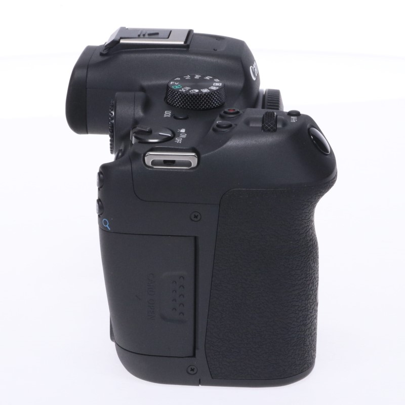 EOS R7