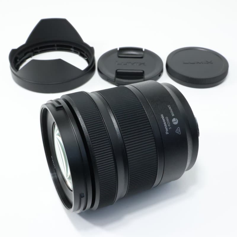 LUMIX S 20-60mm F3.5-5.6 S-R2060