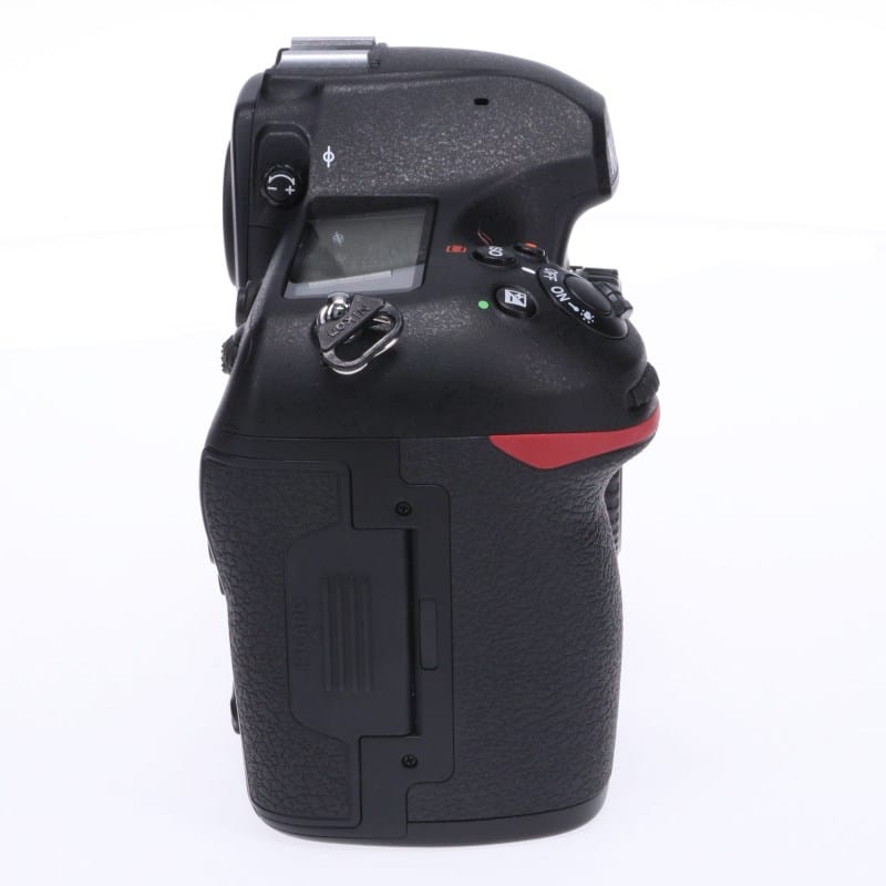 Nikon D850 ボディ AB+ランク 中古｜フジヤカメラ