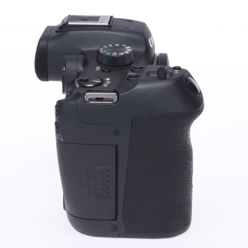 EOS R7