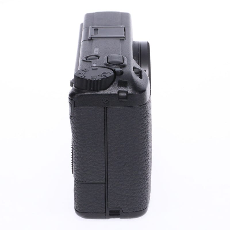RICOH GR III