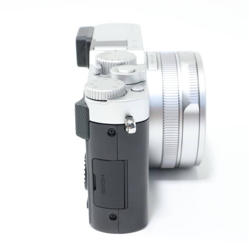 D-LUX7