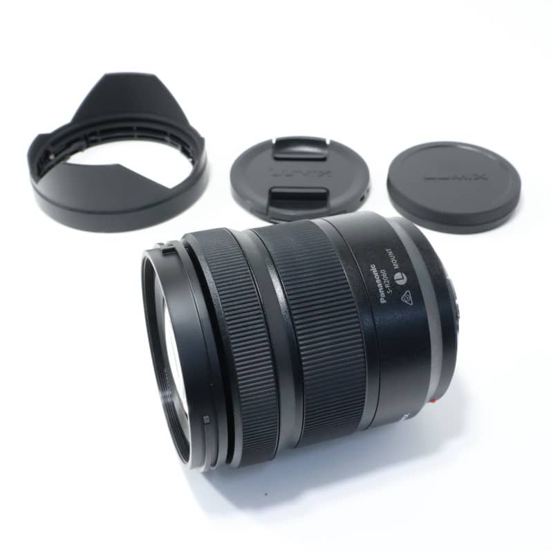 LUMIX S 20-60mm F3.5-5.6 S-R2060