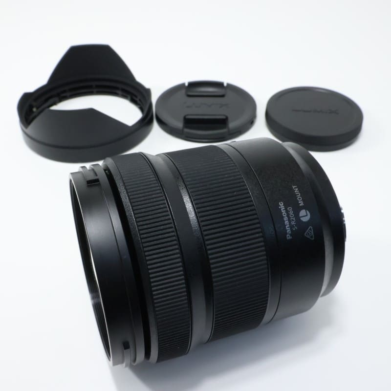 LUMIX S 20-60mm F3.5-5.6 S-R2060