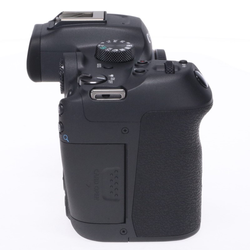 EOS R7