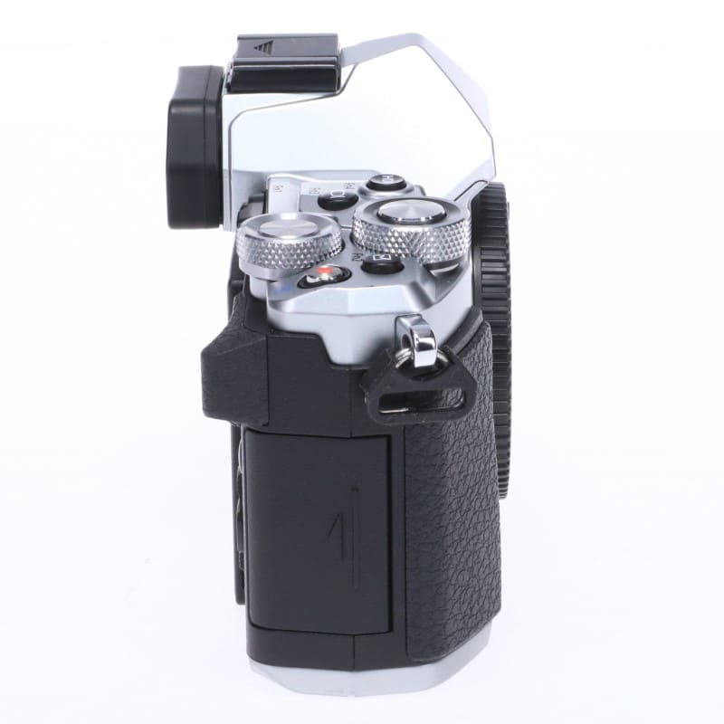 OM-D E-M5 Mark II ボディー シルバー