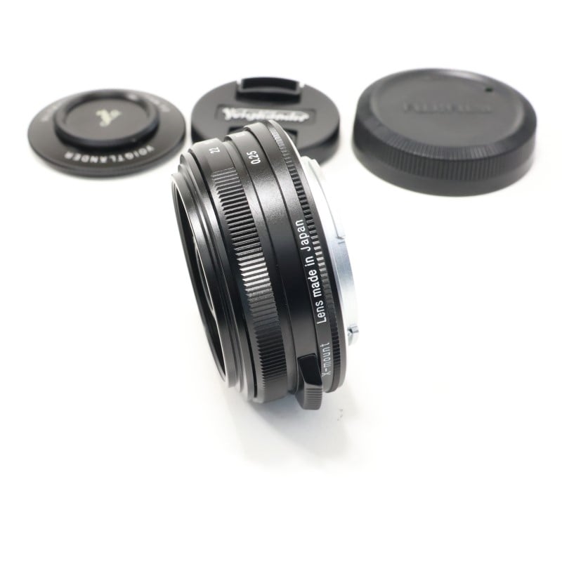 ULTRON 27mm F2 ブラック X-mount