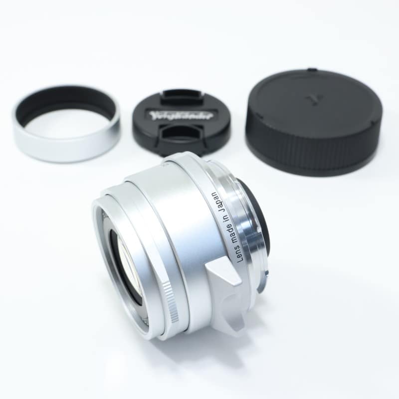 COLOR-SKOPAR 50mm F2.2 VM シルバー