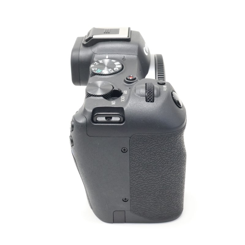 EOS R8 ボディー