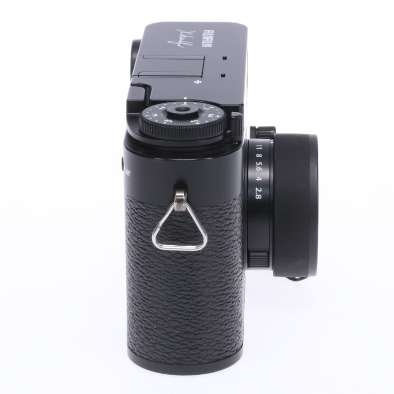 X half (FUJIFILM X-HF1) ブラック